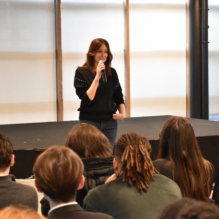 UNE RENCONTRE LITTÉRAIRE AVEC CÉCILE CHABAUD
