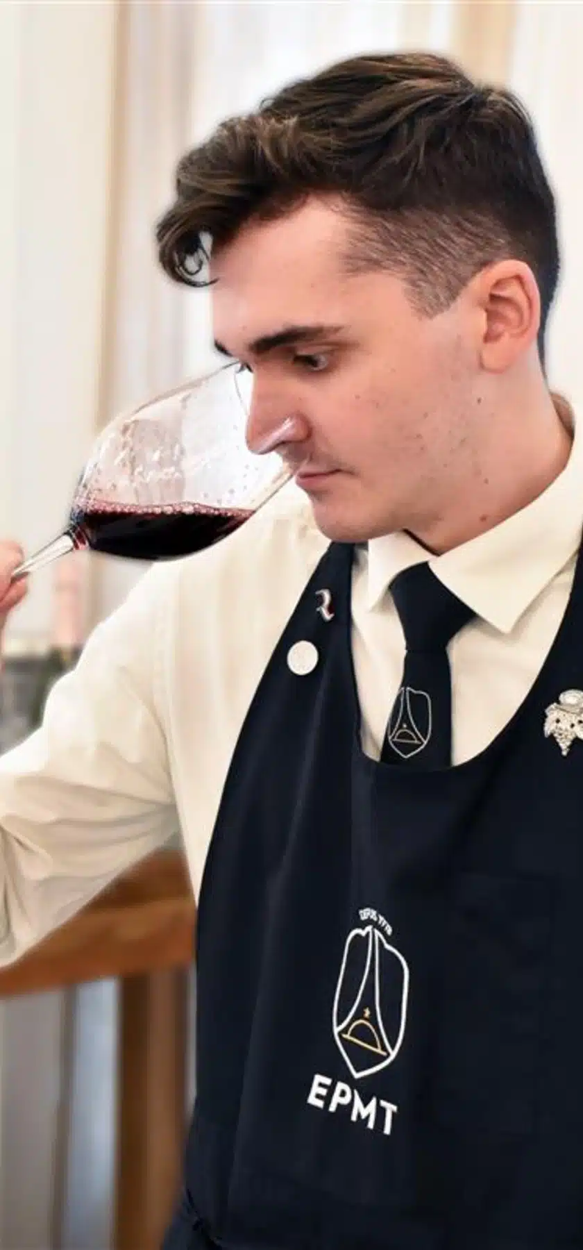 Posséder une connaissance approfondie des vins et des boissons