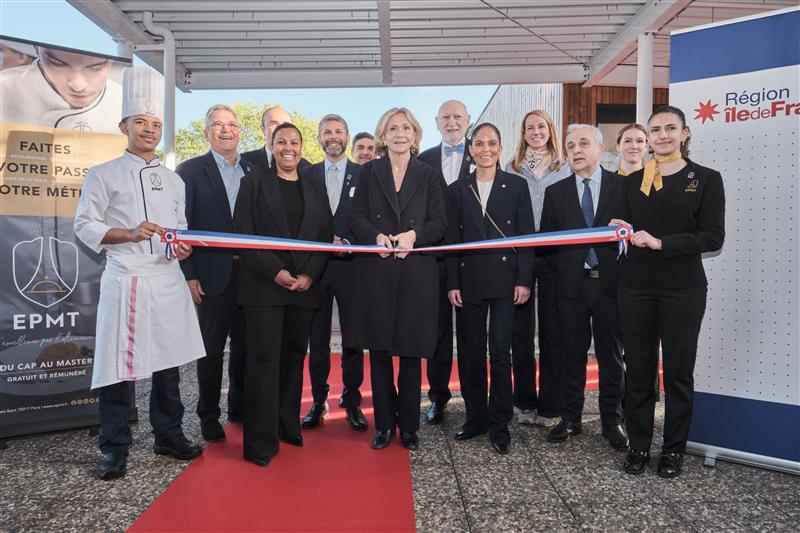 500 M² DE PLUS ET UNE AUTRE FAÇON DE FORMER