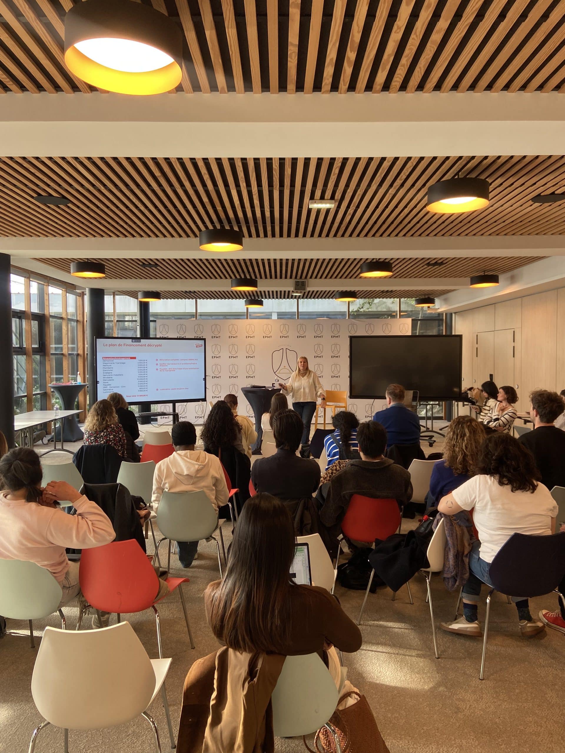 Conférence et ateliers Service Compris : tout savoir sur le business plan 