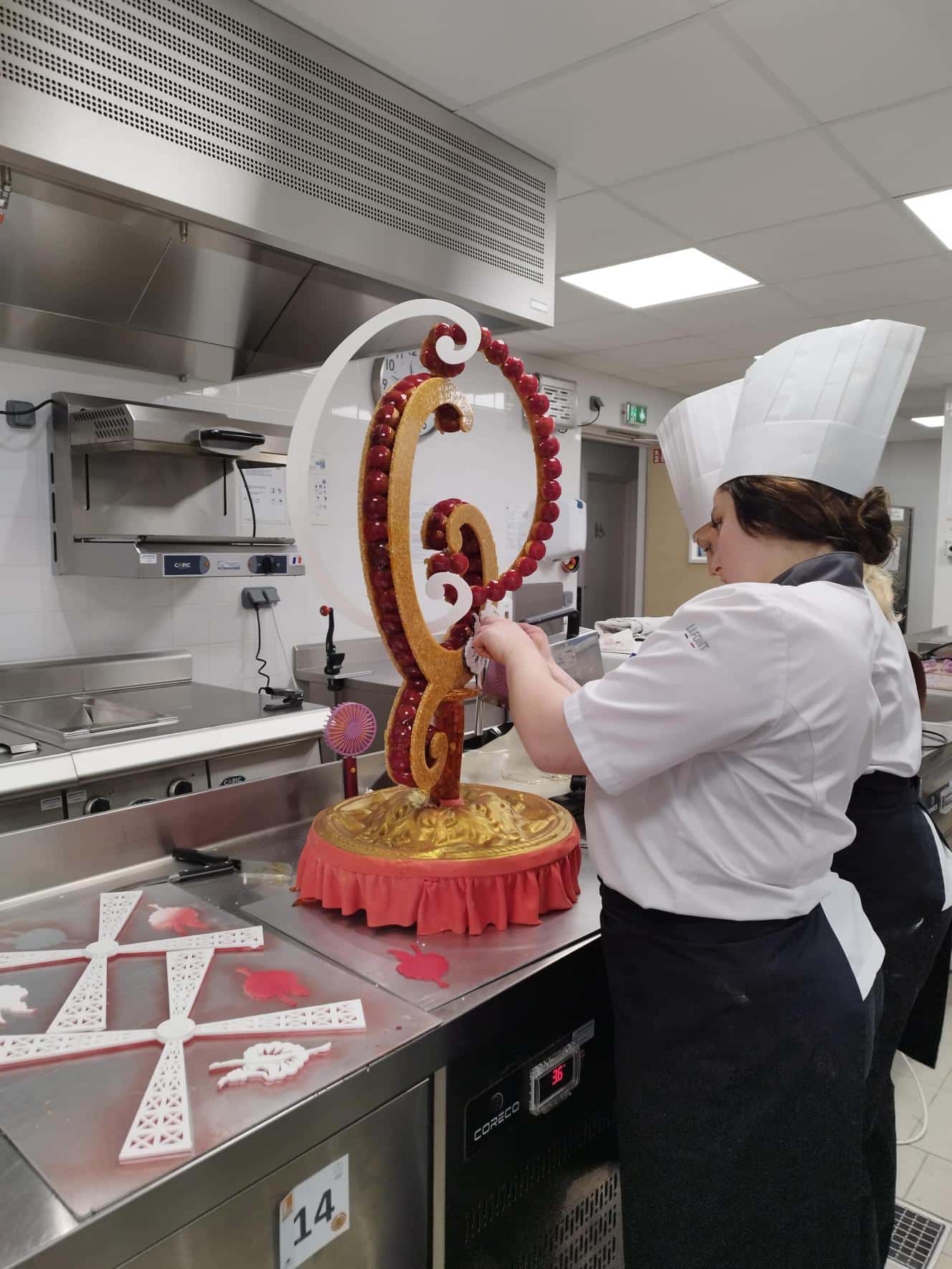 CONCOURS : FESTIVAL NATIONAL DES CROQUEMBOUCHES 